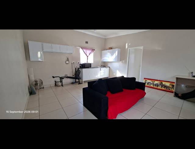 1 BEDROOM APARTMENT BLOCK TO LET IN WESTDENE
